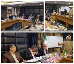 شست مشترک اعضای کمیسیون اقتصادی مجلس با رئیس سازمان مالیاتی کشور در مشهد مقدس